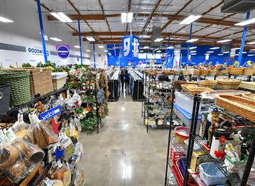 arizona/lake-havasu-city/shop/lake-havasu-city-goodwill-retail-store-donation-center-and-career-center