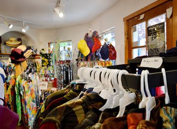 new-mexico/taos/shop/the-little-place-boutique