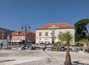 croatia/hvar-island/shop/konzum