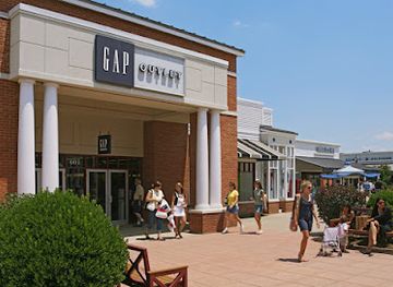 Leesburg Premium Outlets