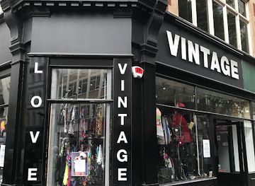 united-kingdom/london/soho/shop/goldsmith-vintage
