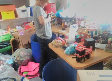 denmark/herning/shop/bornehjornet-genbrugsbutik-og-modested-for-familier-for-born