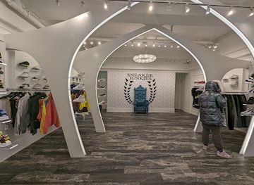 connecticut/greater-new-haven/shop/sneaker-junkies