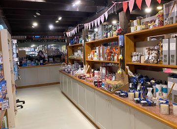 united-kingdom/the-broads/shop/wroxham-barns