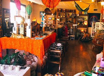 hungary/duna-ipoly-national-park/shop/la-raza-home-cafe-lakberendezes