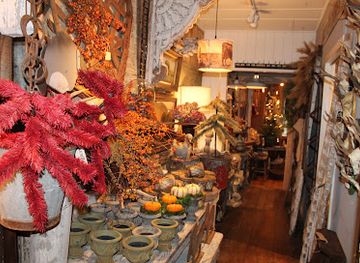 texas/enchanted-rock-state-natural-area/shop/farmhaus-antiques-fredericksburg