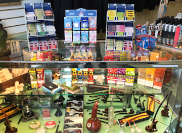 iowa/burlington/shop/dave-s-not-here-smokeshop-novelties