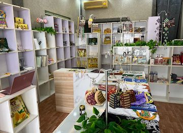 laos/northern-laos/shop/funbox-lao-vientiane-consignment-shop-souvenir