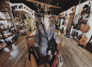 australia/blue-mountains-national-park/shop/teddy-sinclair