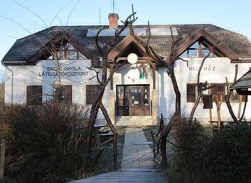 hungary/duna-ipoly-national-park/shop/lynx-house-and-visitor-center