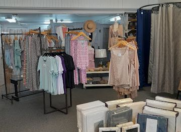 missouri/hannibal/shop/the-travelers-boutique