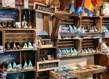 norway/geirangerfjord/shop/geiranger-sjokolade-fjordnar