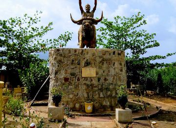 benin/collines/shop/statue-of-soha-gbaguidi-i