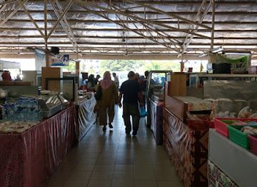 brunei/pulau-selirong-forest-reserve/shop/sumbangsih-mulia-food-court