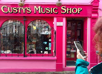 ireland/ennis/shop/custys-traditional-music-shop