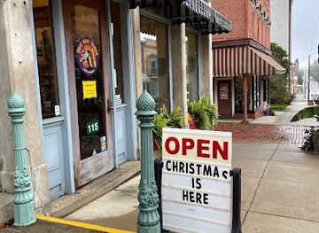 ohio/mansfield/shop/what-goes-round-thrift-shoppe