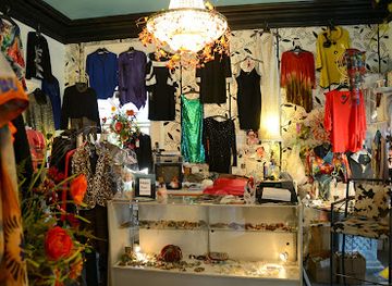 illinois/springfield/shop/iris-ivy