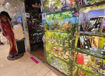 israel/tel-aviv/old-tel-aviv-port/shop/yaar-hafeyot