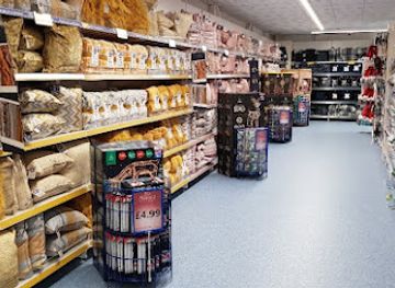 united-kingdom/brecon-beacons-national-park/shop/b-m-home-store-with-garden-centre