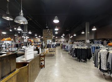 arkansas/conway/shop/yours-truly-consignment-inc