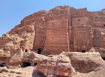 jordan/petra/shop/the-cave