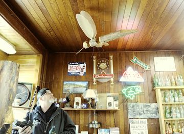 maine/washington-county/shop/pine-tree-store