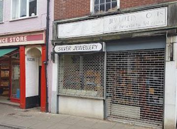 united-kingdom/norwich/shop/raphael