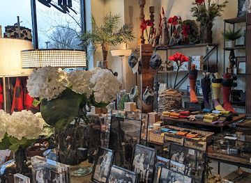 new-york/buffalo/elmwood-village/shop/neo-gift-studio