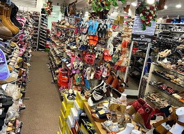 pennsylvania/southern-alleghenies/shop/unique-gift-and-shoes-llc