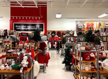 kansas/garden-city/shop/schulman-crossing-shopping-center