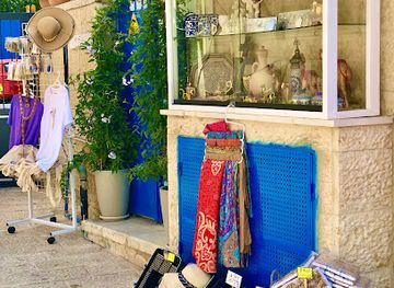 israel/galilee/shop/the-miracle-authentic-gift-shop-cana-of-galilee