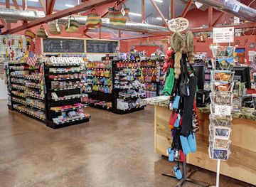 utah/zion-national-park/shop/hoodoos-general-store-deli-ice-cream-parlor-and-gift-shop