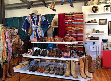 north-carolina/asheville/shop/posies-for-lulu-vintage