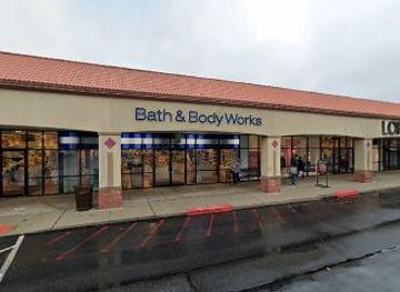 pennsylvania/hershey/shop/the-white-barn-candle-co