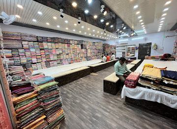 india/varanasi/varanasi-cantt/shop/silk-villa
