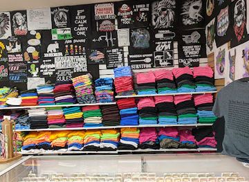 south-dakota/mount-rushmore/shop/whispering-pinest-shirts