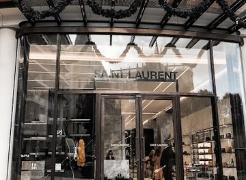 monaco/monaco-yacht-club/shop/saint-laurent