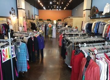 florida/pensacola-beach/shop/elite-repeats-boutique