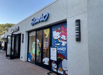 california/irvine/shop/sanrio-irvine