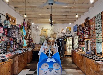 malaysia/george-town/armenian-street/shop/the-heritage-cat