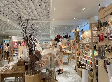 singapore/chinatown/telok-ayer/shop/essential-extra-gift-store