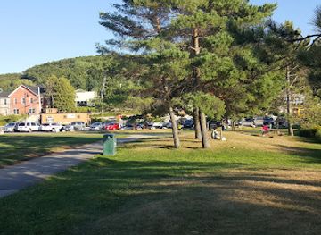 canada/haliburton-highlands/shop/haliburton-county-farmers-market