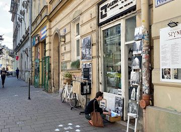 poland/lesser-poland/shop/galeria-luelue