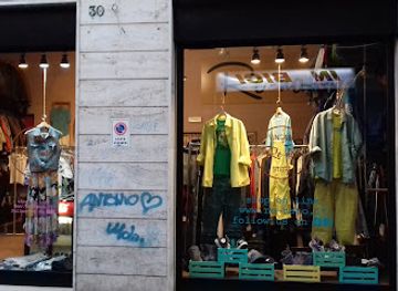 italy/rimini/shop/re-nato-vintage