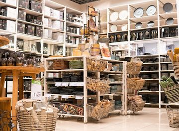 spain/costa-blanca/shop/centro-comercial-la-marina