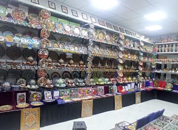 tajikistan/dushanbe/shah-mansur/shop/magazin-suvenirov