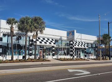 florida/daytona-beach/shop/daytona-2000