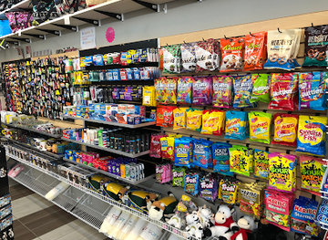 wisconsin/milwaukee/shop/travel-mart-express-gifts-souvenirs