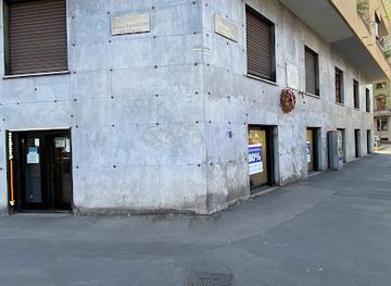 italy/lombardy/shop/vestistock