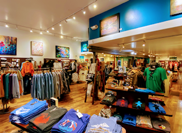 montana/whitefish/shop/chill-clothing-company